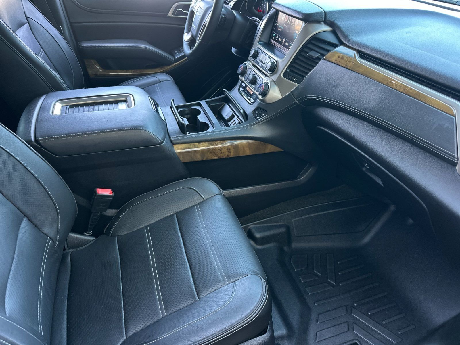 Used 2017 Black Cherry Metallic GMC Denali image 16