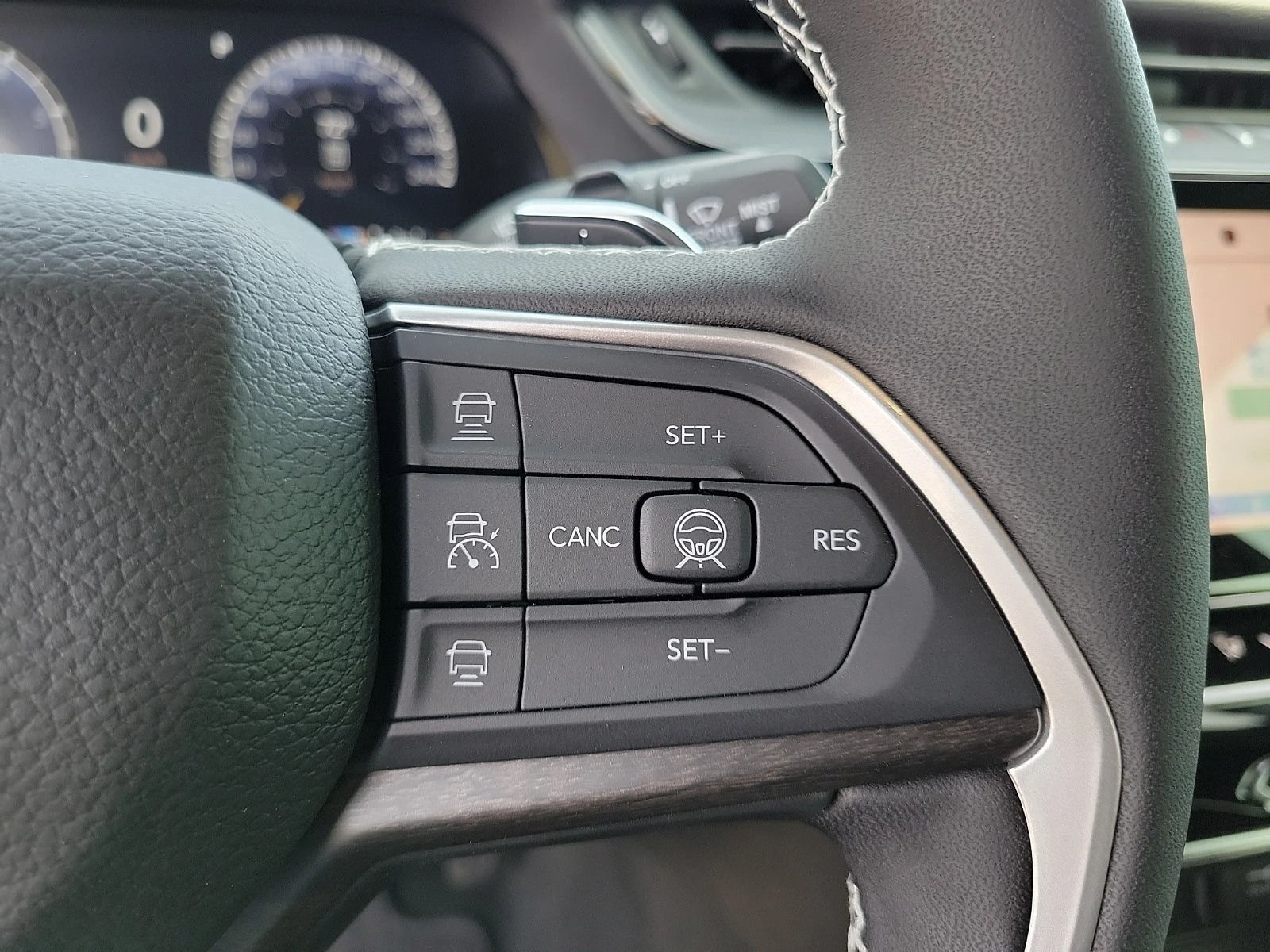 New 2026 Baltic Gray Jeep LAREDO ALTITUDE 4X4 image 19
