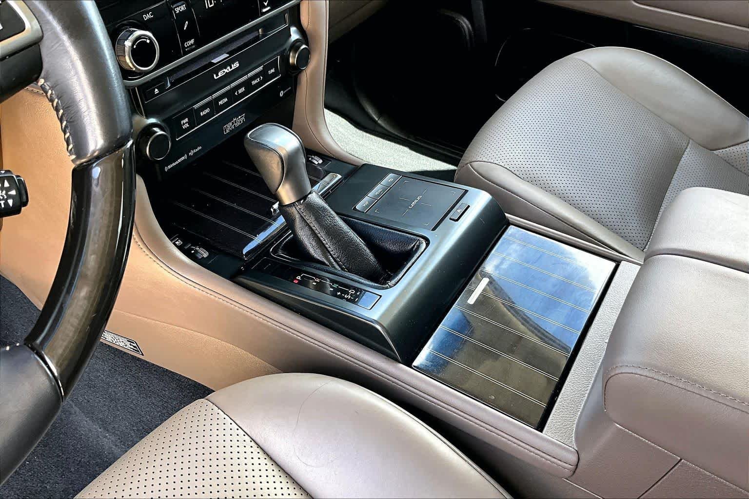 Used 2023 Eminent White Pearl Lexus Luxury image 17