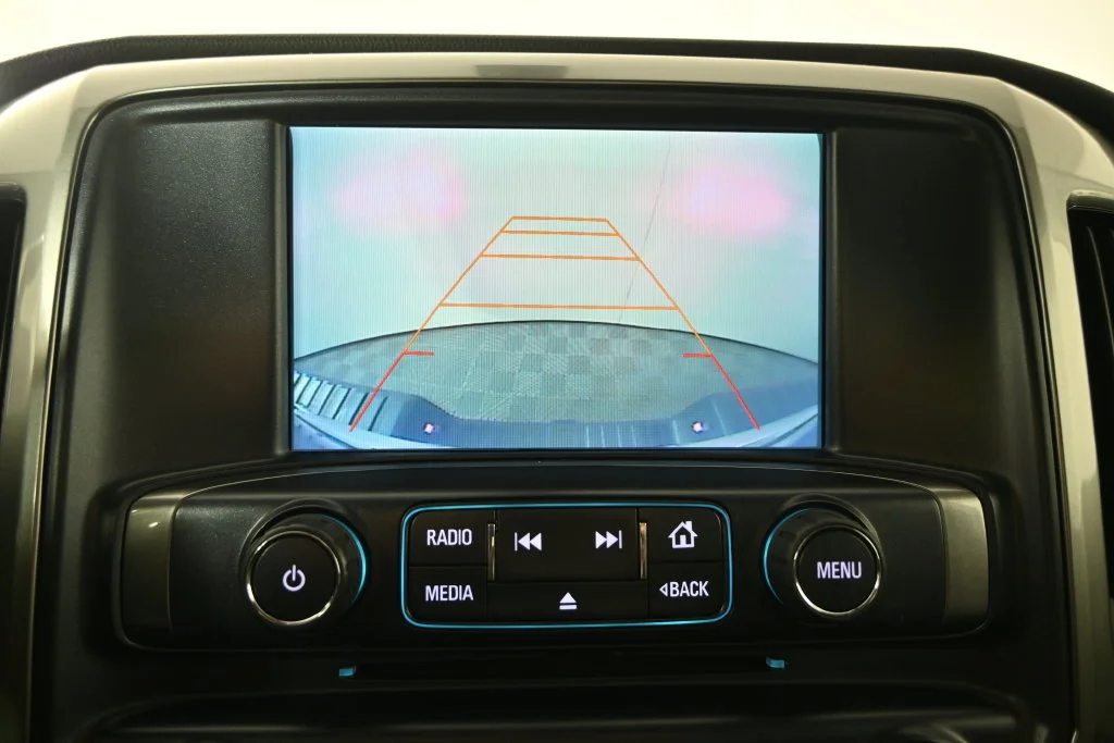 Used 2017 DEEP OCEAN BLUE METALLIC Chevrolet LT image 28