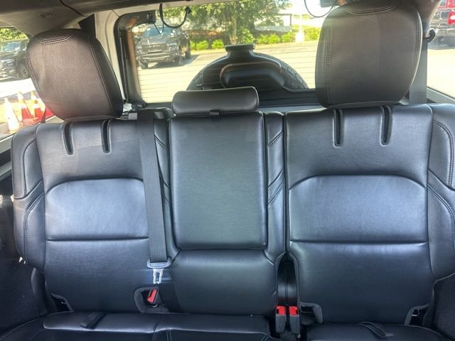 Used 2021 Silver Jeep Unlimited Rubicon 4xe image 15