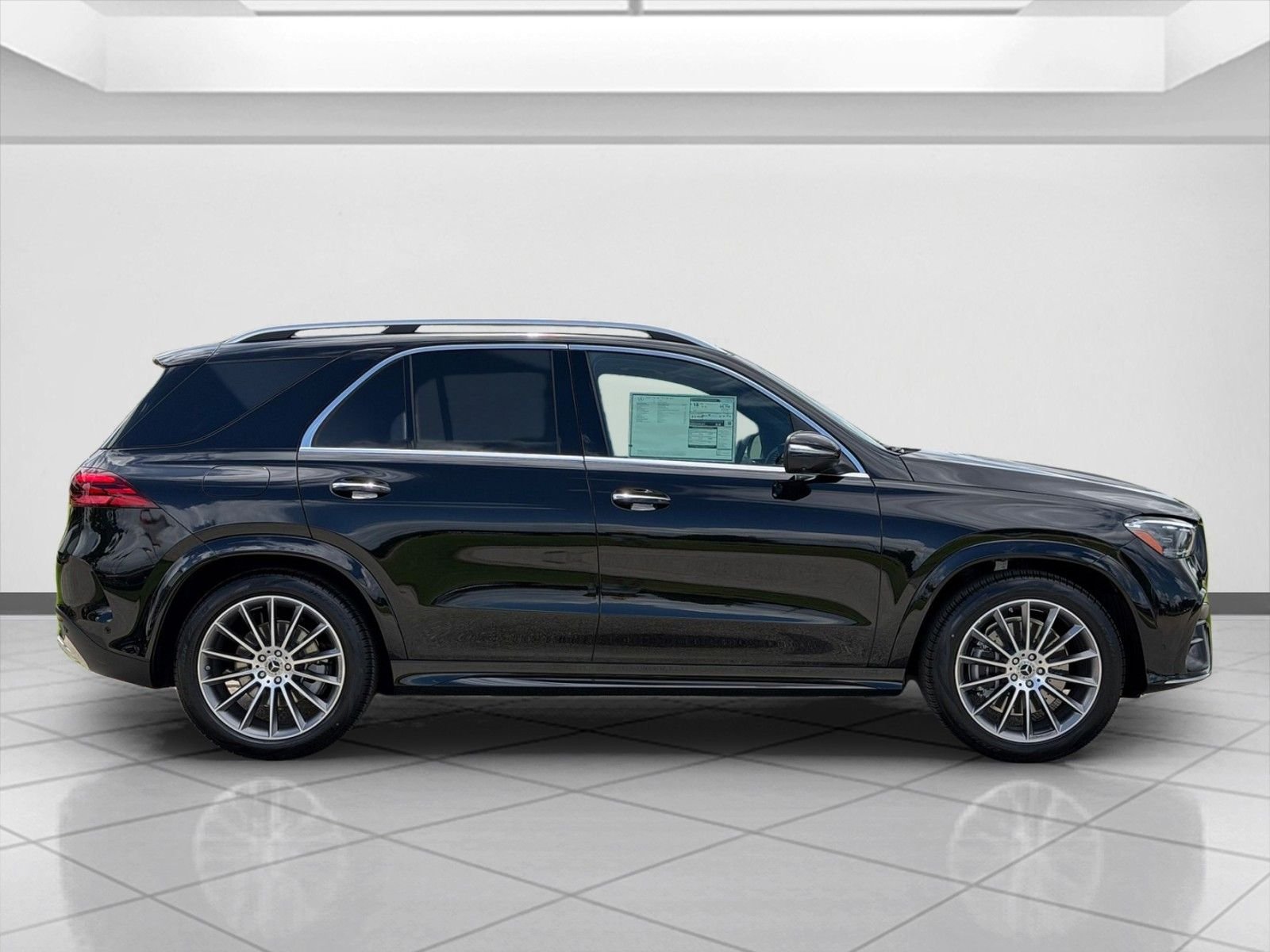 New 2026 Obsidian Black Metallic Mercedes-Benz GLE 580 image 2