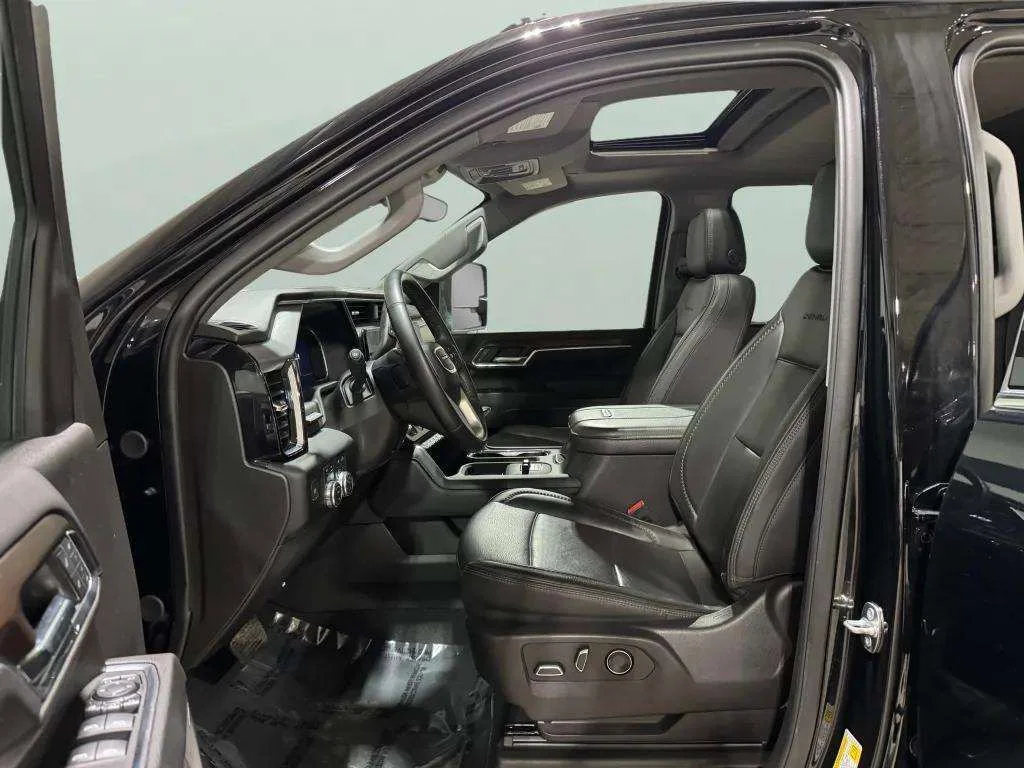 Certified Used 2024 Onyx Black GMC Denali image 27