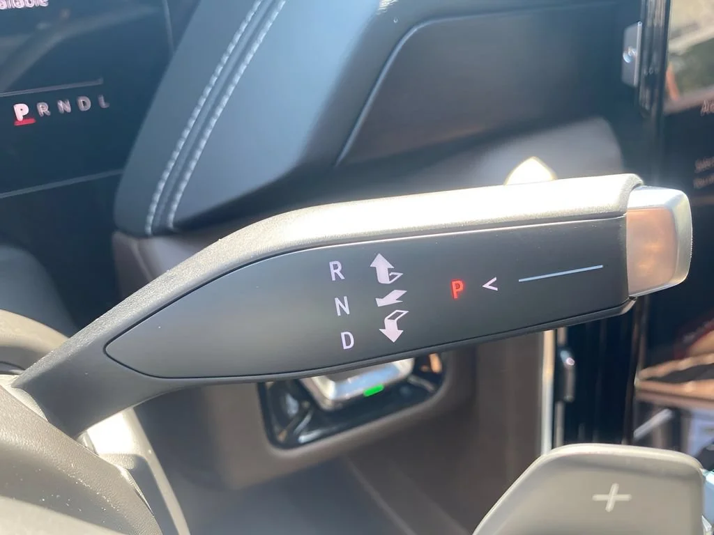 New 2026 Glacier White Tricoat GMC Denali Ultimate image 25