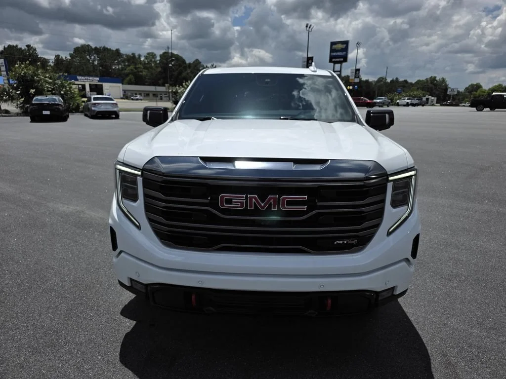 Used 2024 Summit White GMC AT4 image 8