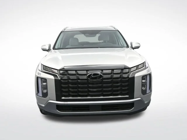Used 2025 Silver Hyundai SEL Premium image 7