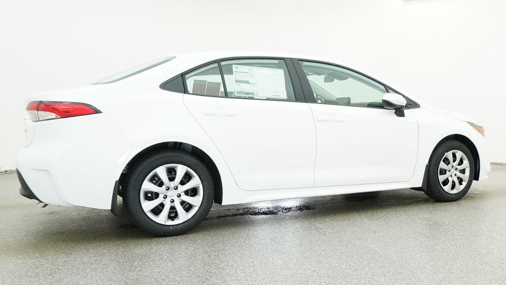 New 2026 Ice Cap Toyota LE image 15