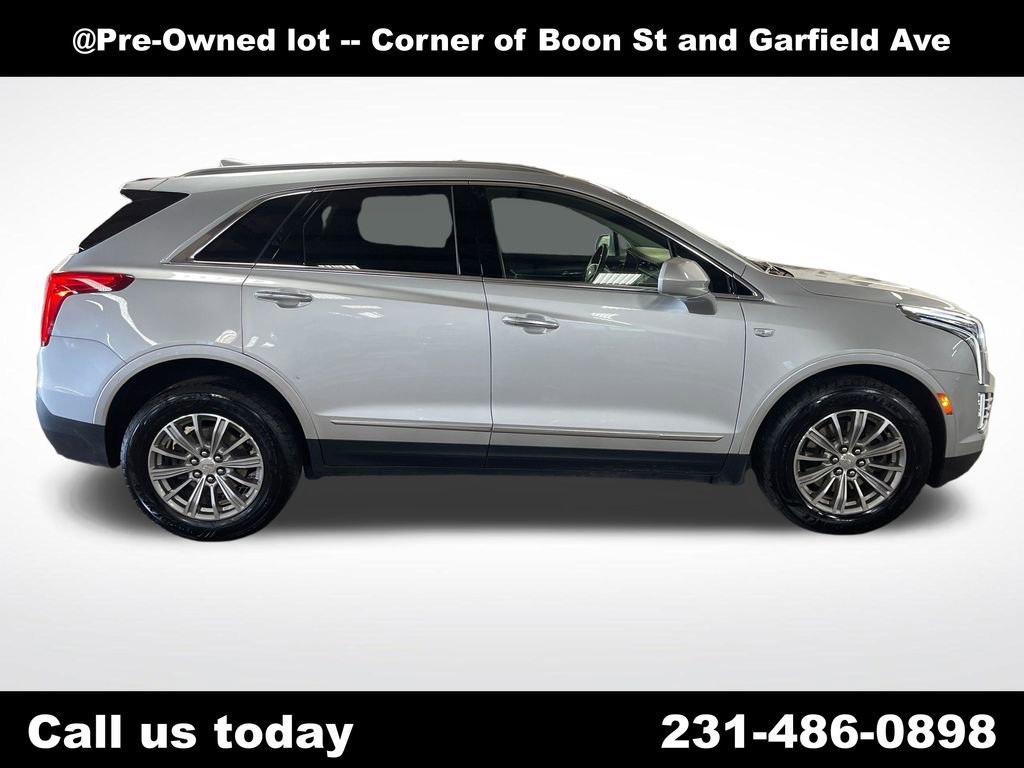 Used 2017 RADIANT SILVER METALLIC Cadillac Luxury AWD image 6