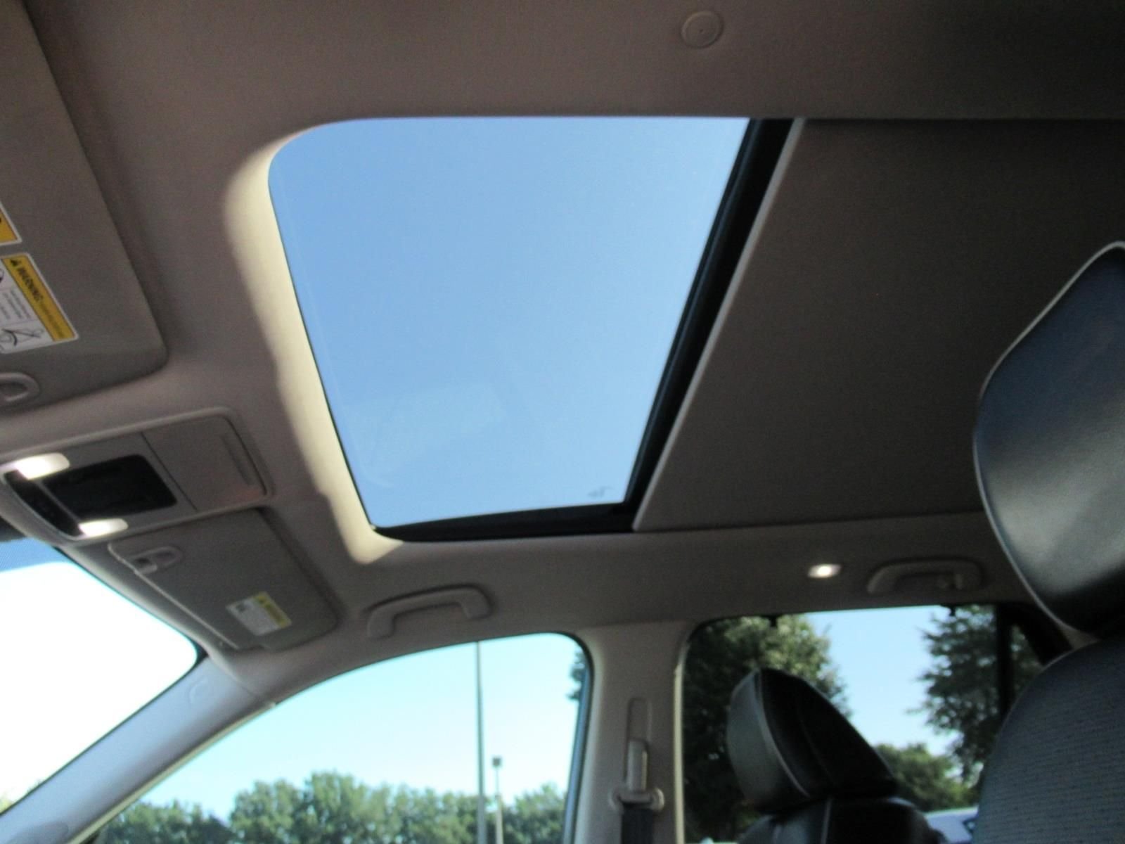 Used 2023 Black Honda Elite image 17