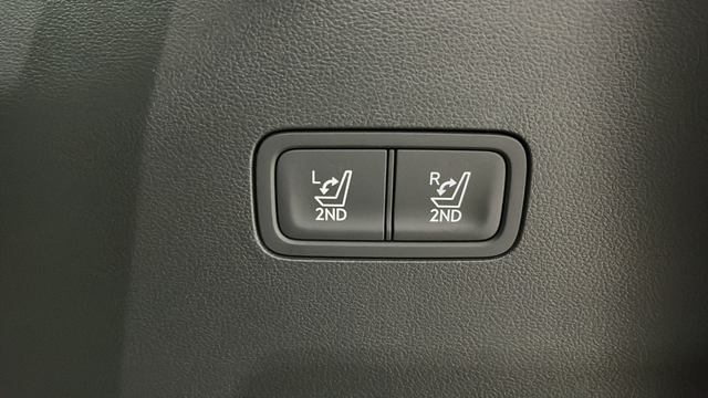 Used 2024 Hampton Gray Hyundai Calligraphy image 28