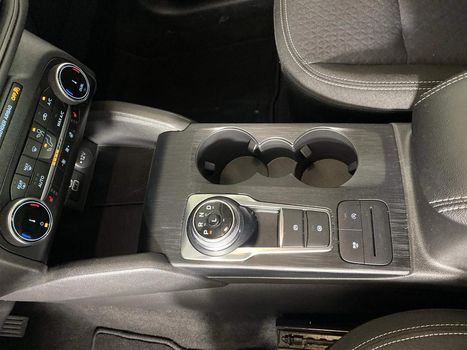 Used 2024 Agate Black Ford Active image 24