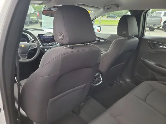 Used 2020 White Chevrolet LT image 12