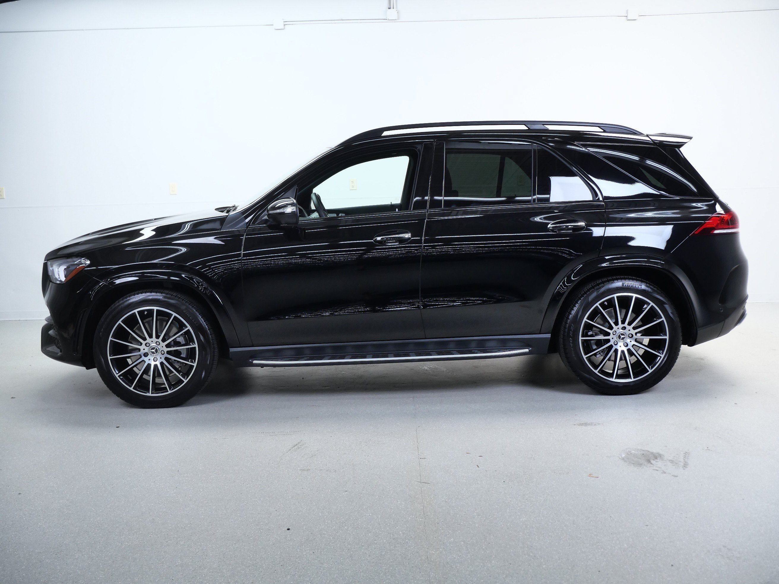 Used 2023 Black Mercedes-Benz GLE 450 image 10