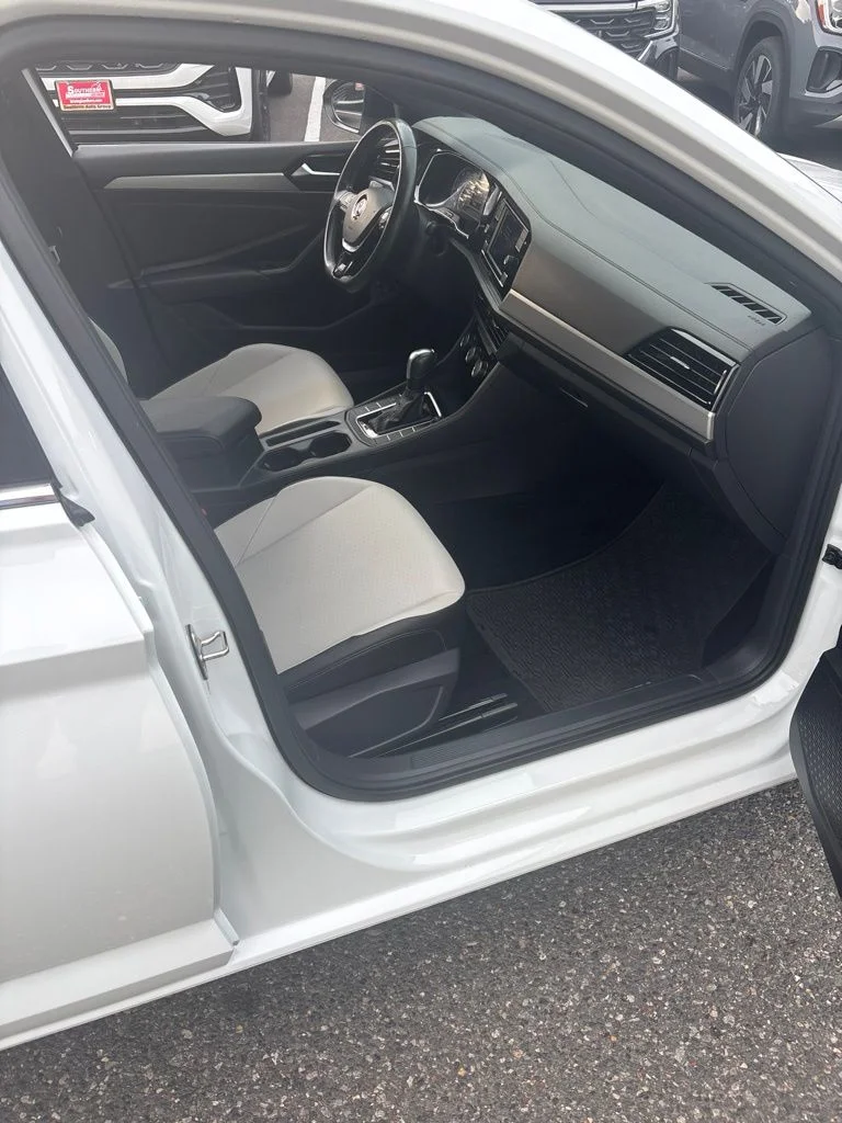 Used 2021 White Volkswagen R-Line image 10