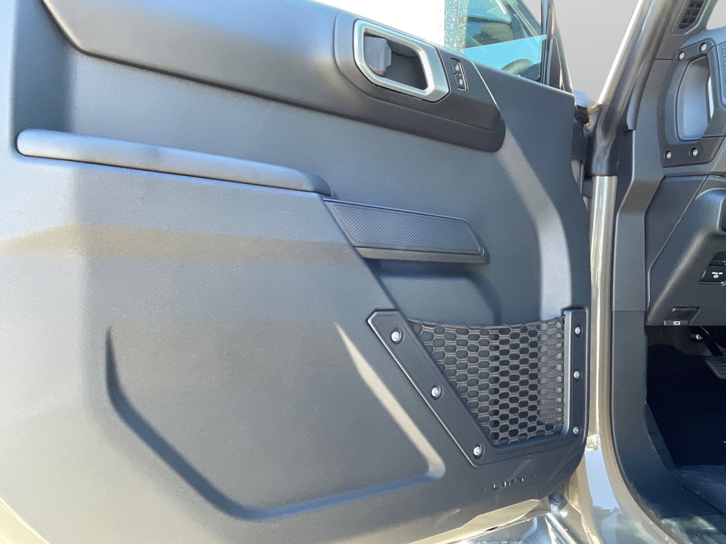 2025 Ford Bronco 4-Door Outer Banks - Photo 17
