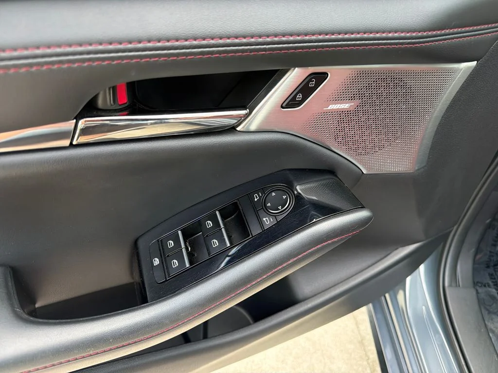 2023 Mazda Mazda3 Carbon Edition - Photo 19