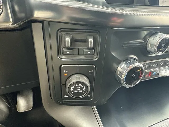Used 2025 Black Ford Lariat image 37