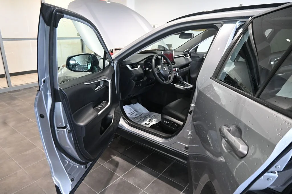 Used 2023 Silver Toyota XLE image 13