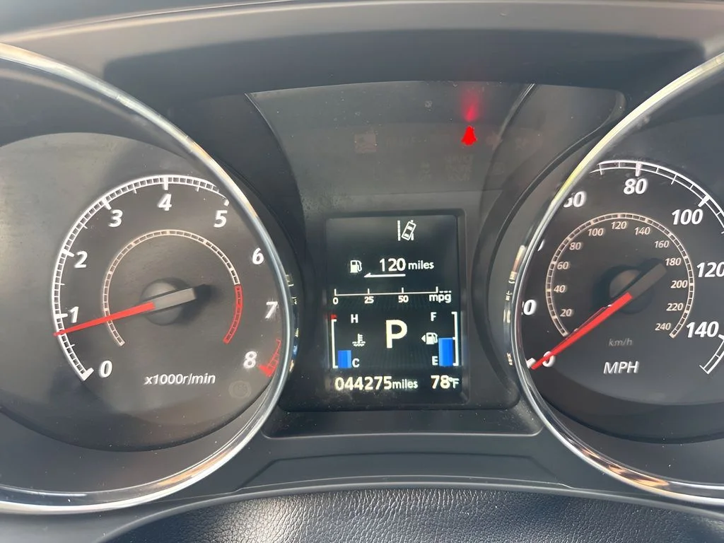 Used 2024 Black Mitsubishi 2.0 ES image 20