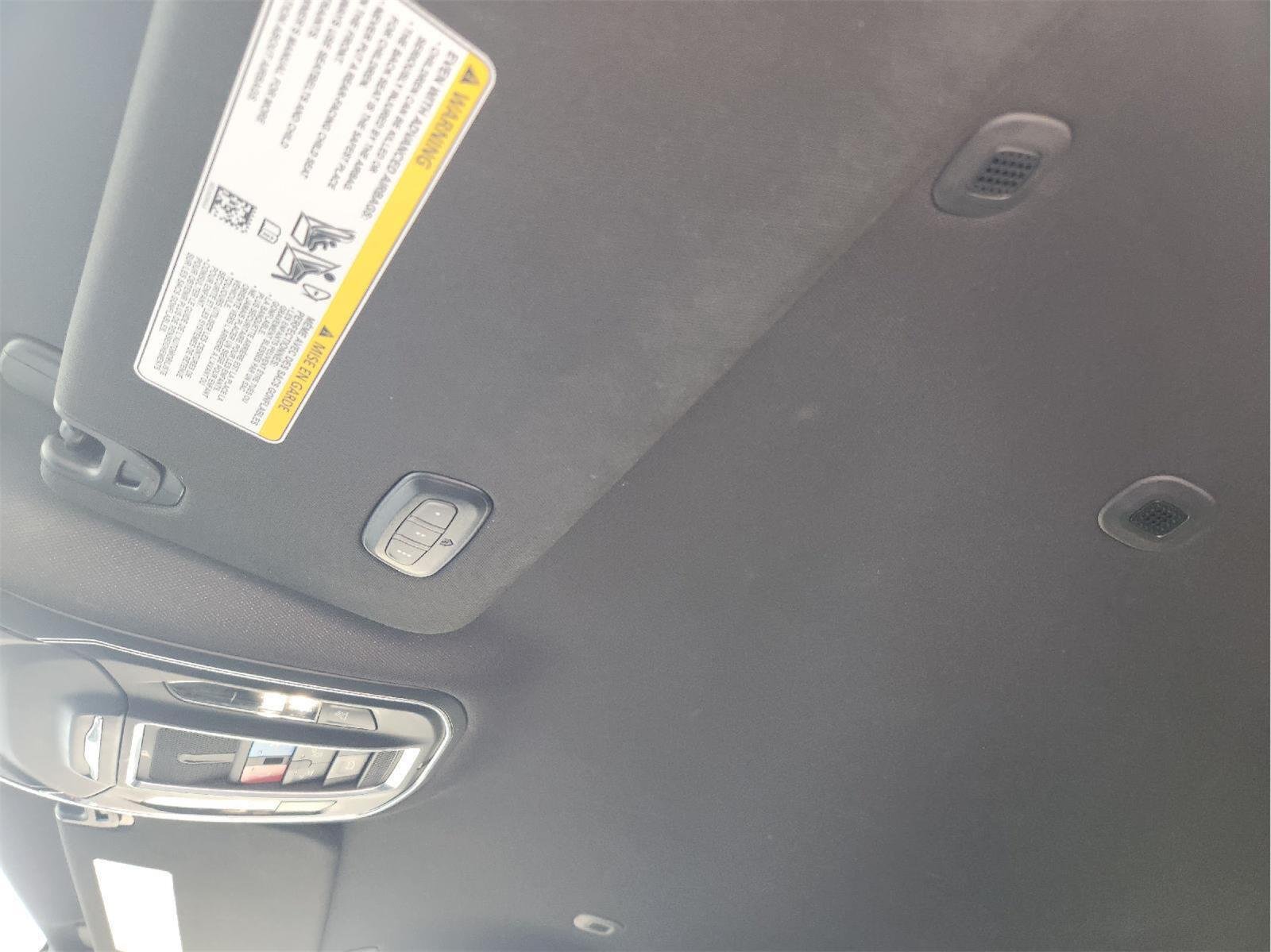 Certified Used 2024 Bright White Clearcoat Jeep Series II image 22