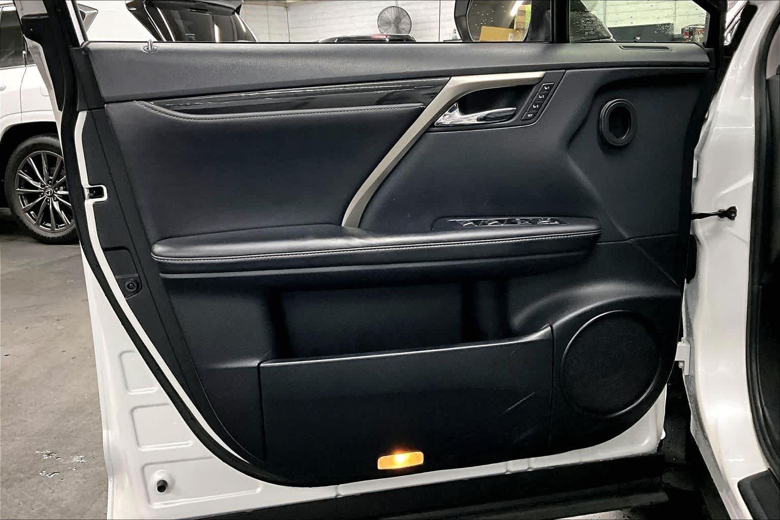Used 2018 Eminent White Pearl Lexus  image 22