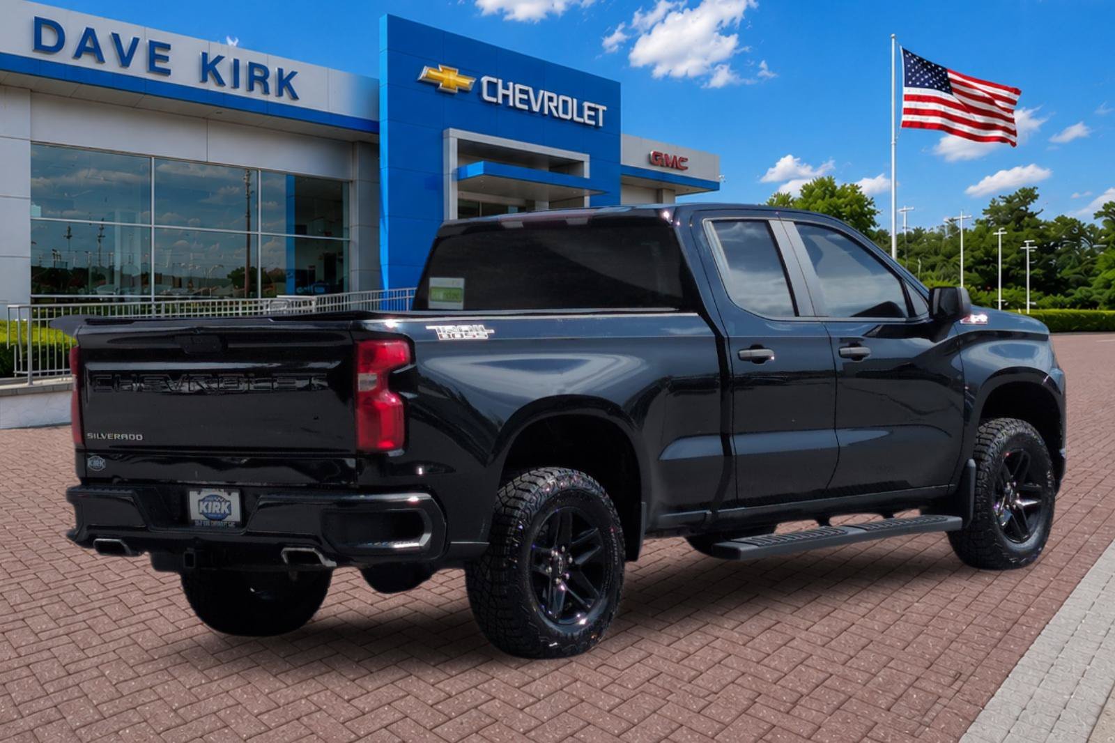 Used 2019 Black Chevrolet Custom Trail Boss image 3
