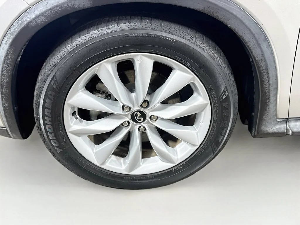 Certified Used 2019 Silver INFINITI ESSENTIAL image 42