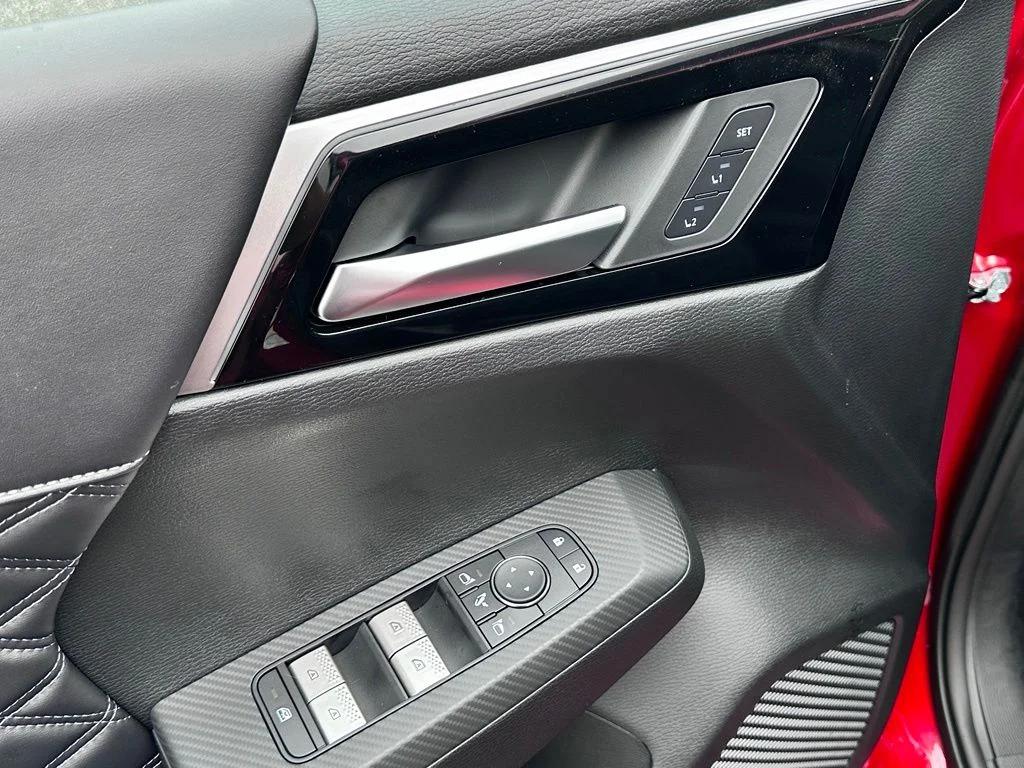 New 2026 Royal Red Nissan Platinum image 35