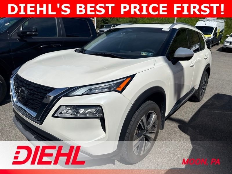 Used 2021 White Nissan SL image 1