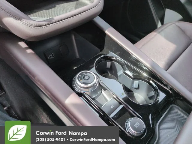 New 2026 Carbonized Gray Metallic Ford Platinum image 18