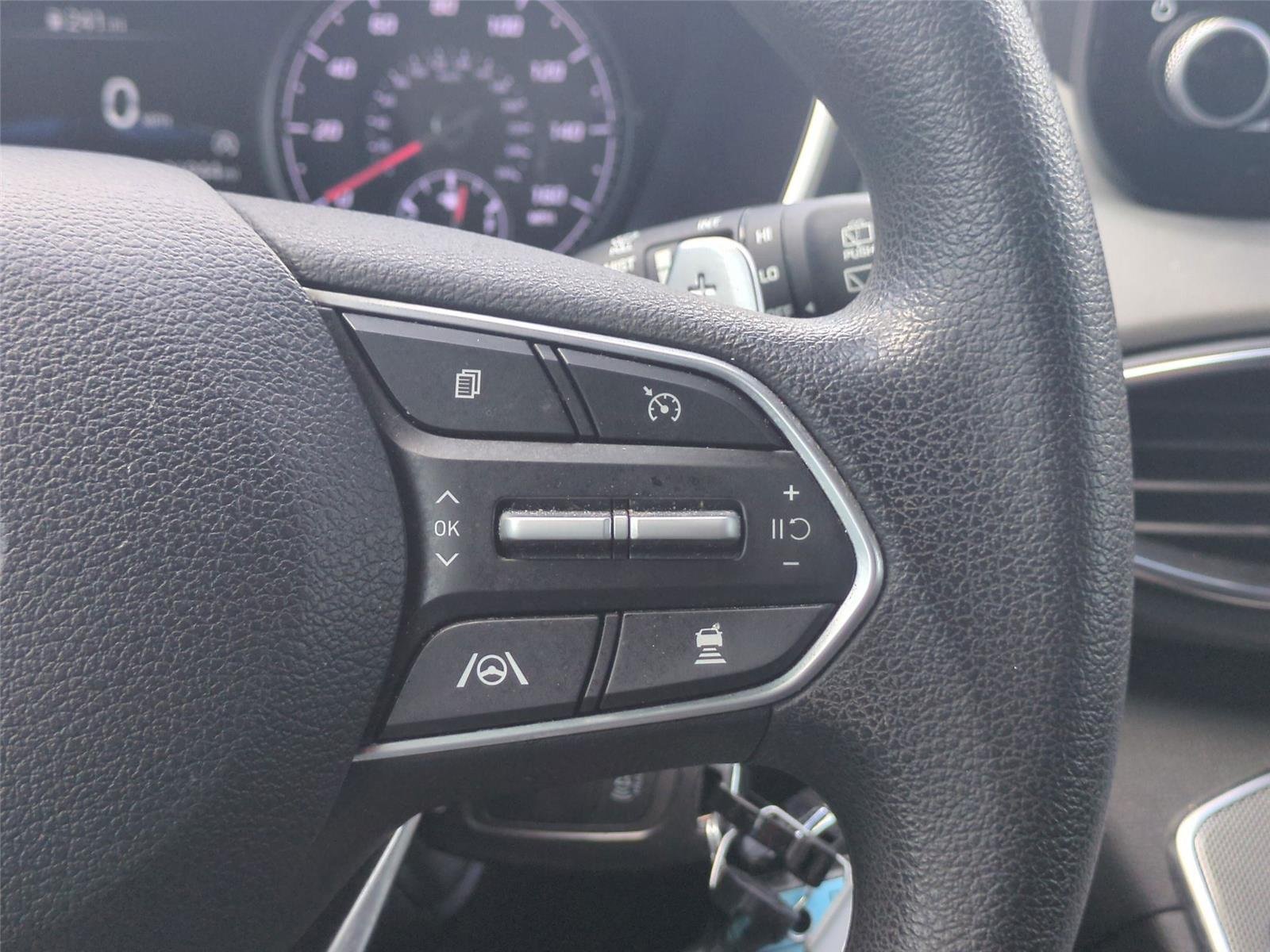 Used 2023 Stormy Sea Hyundai SE image 32