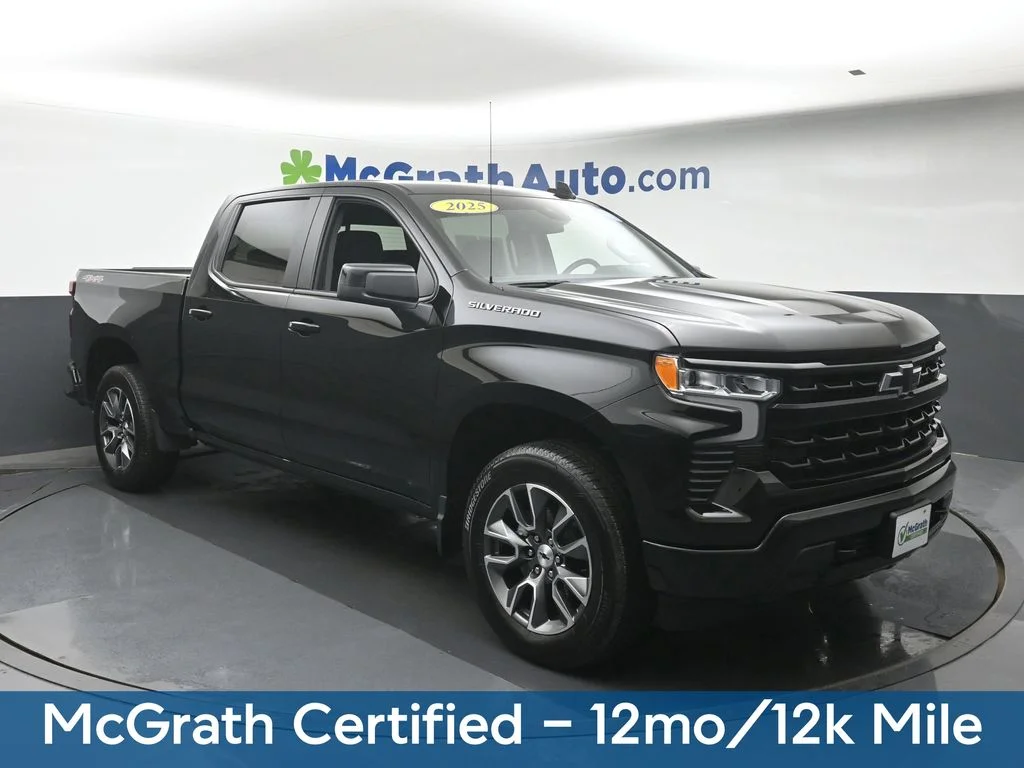 Used 2025 Black Chevrolet RST image 2