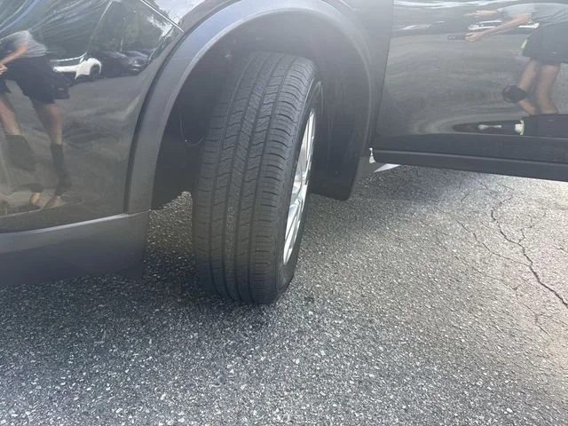 Used 2019 Black Nissan S image 30