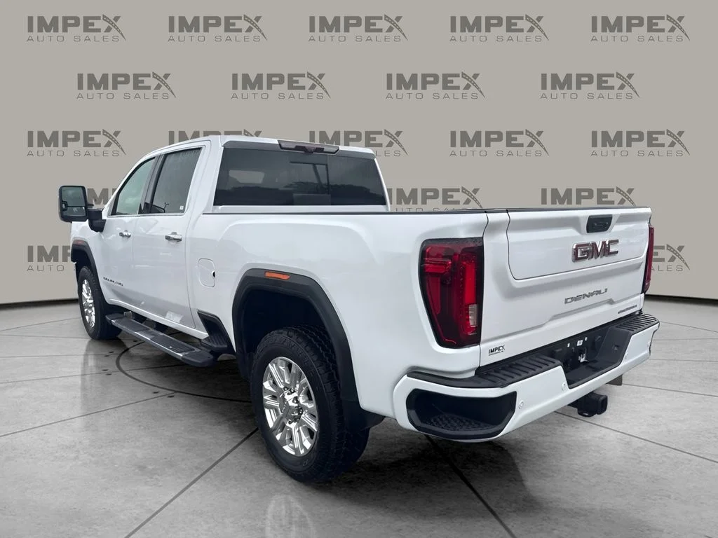 Used 2021 White GMC Denali image 2