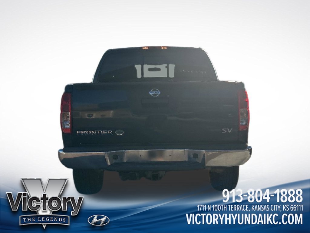 Used 2019 Blue Nissan SV image 4