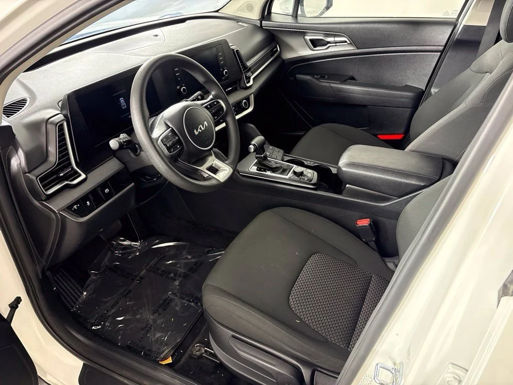 Used 2024 White Kia LX image 23