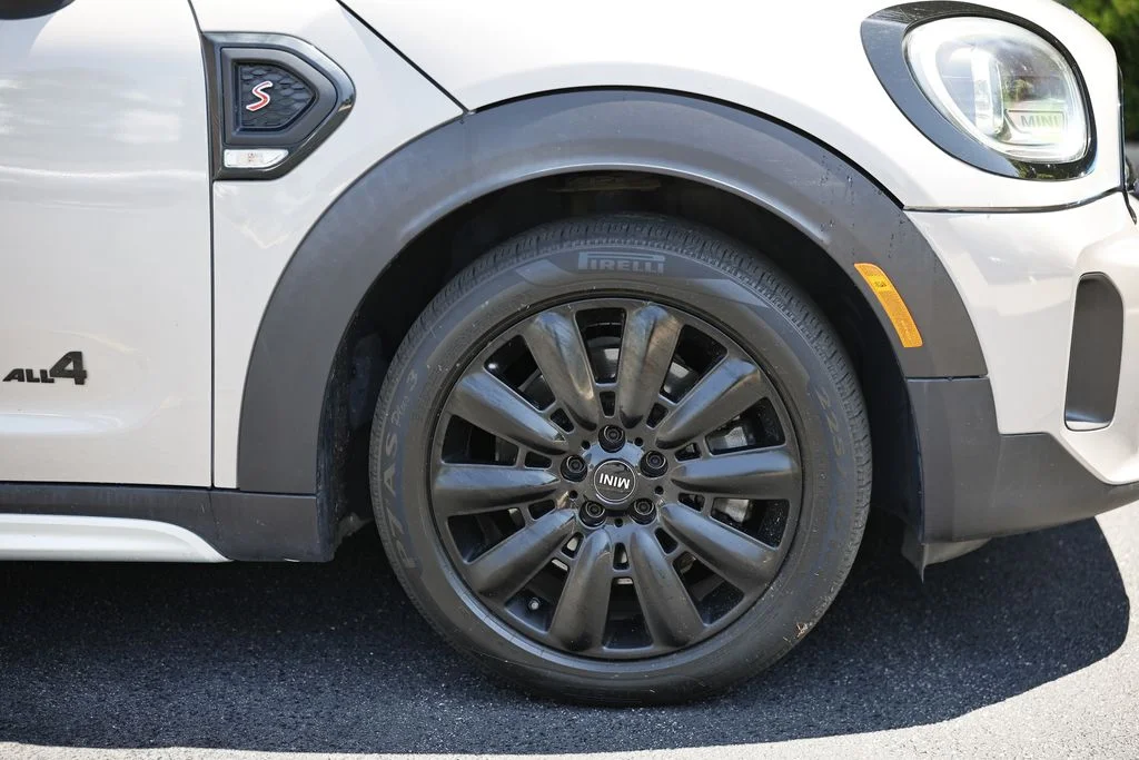Used 2023 Rooftop Gray Metallic MINI Signature image 5
