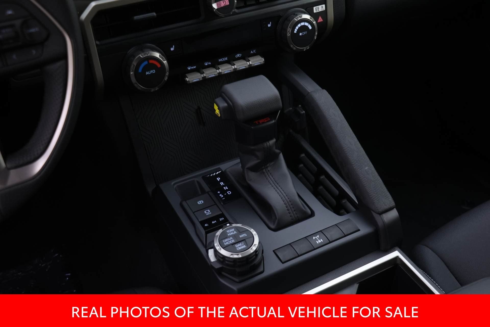 2025 Toyota Tacoma TRD Off Road - Photo 11