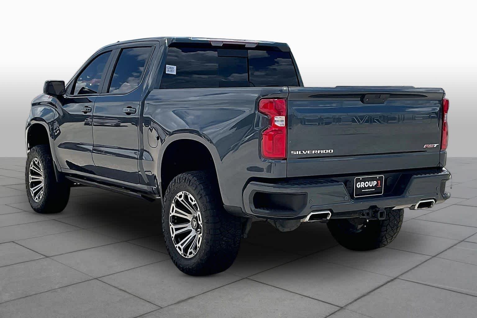 Used 2019 Shadow Gray Metallic Chevrolet RST image 12