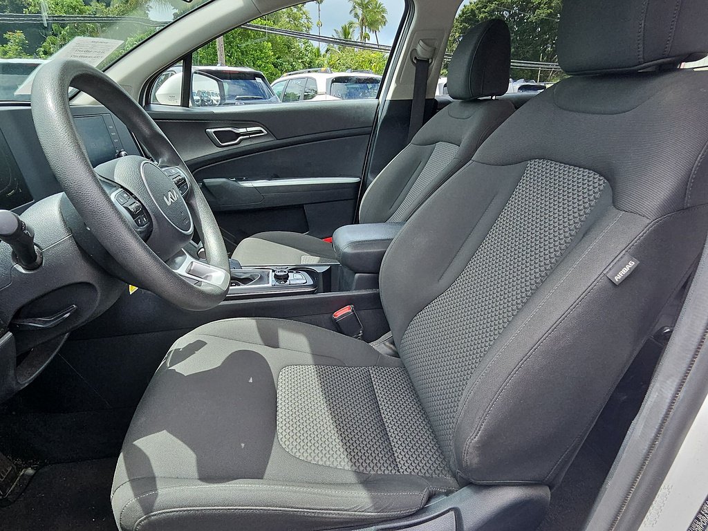 Used 2023 Snow White Pearl Kia LX image 26