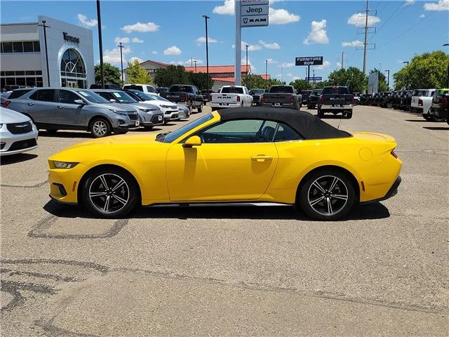 Used 2024 Yellow Splash Metallic Tri-Coat Ford EcoBoost Premium image 2