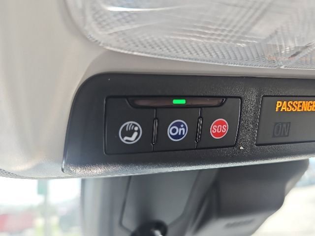 Used 2022 Summit White Chevrolet LT image 27