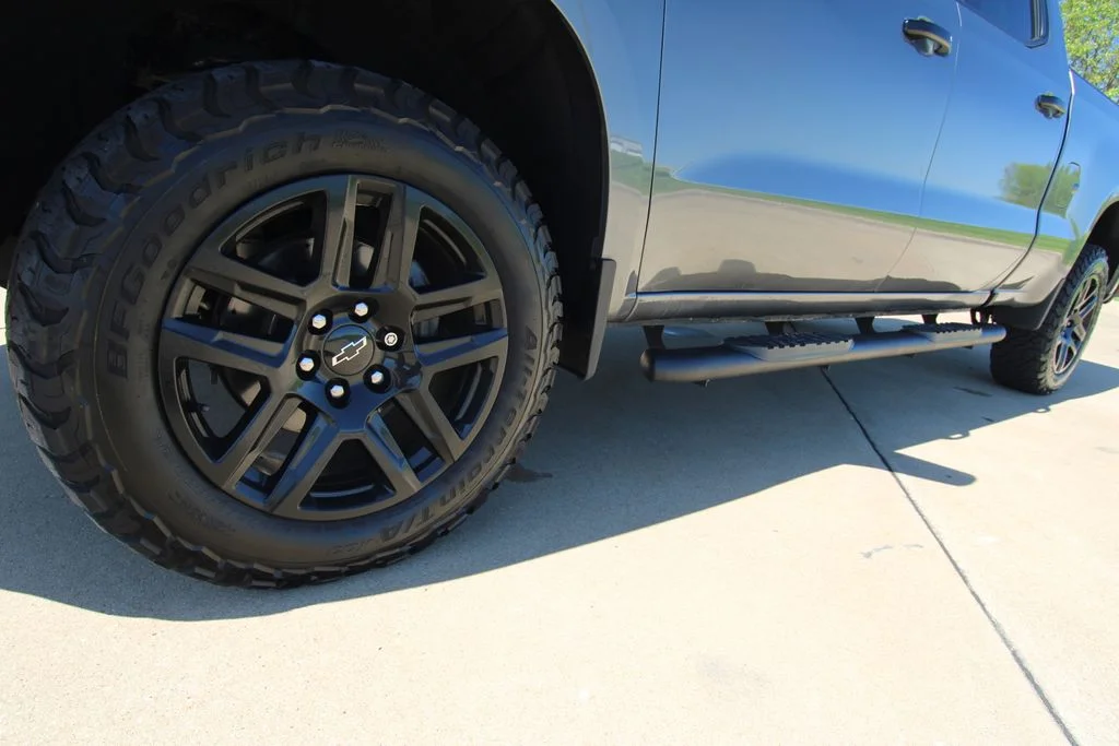 Used 2021 Gray Chevrolet LT Trail Boss image 10