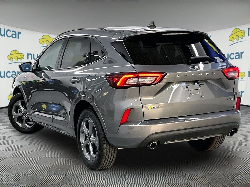 Used 2024 Gray Metallic Ford ST-Line image 4