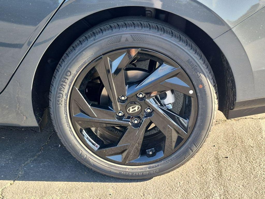 New 2026 Gray Hyundai SEL Sport Plus image 11