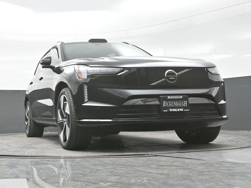 2025 Volvo EX90 Ultra - Photo 28