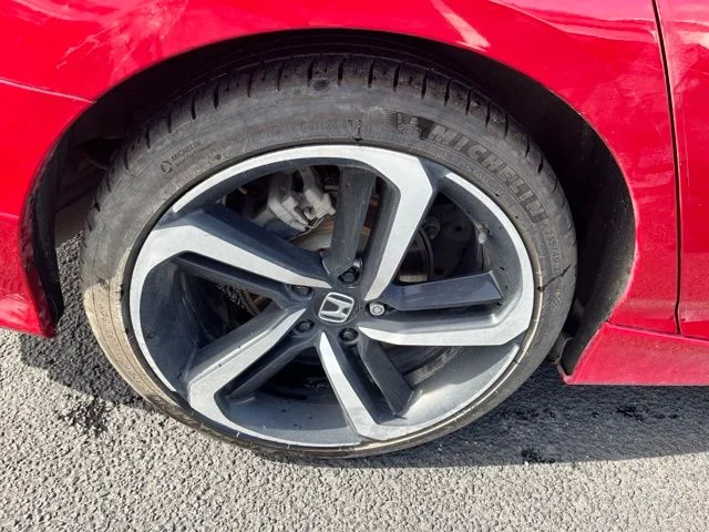 Used 2019  Honda Sport image 8
