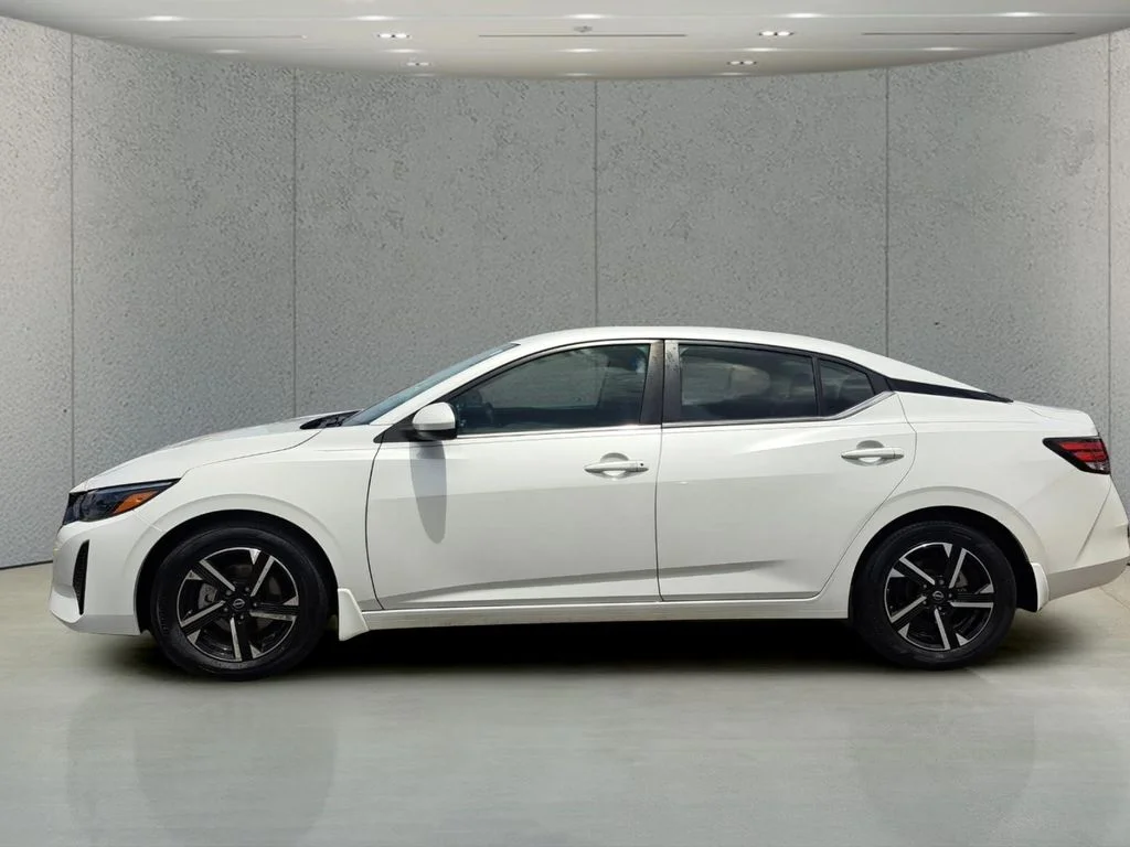 Used 2024 White Nissan SV image 8