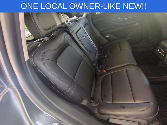 Used 2025 Gray Lincoln Premiere image 34