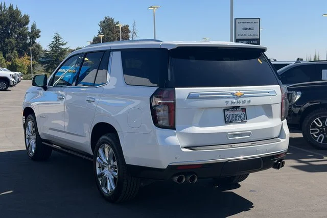 Used 2021 IRIDESCENT PEARL TRICOAT Chevrolet High Country image 9